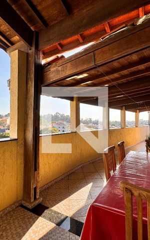 Casa à venda com 270m², 3 quartos e 2 vagas Casa à venda com 270m², 3 quartos e 2 vagasVaranda gourmet