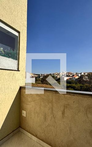 Casa à venda com 270m², 3 quartos e 2 vagas Casa à venda com 270m², 3 quartos e 2 vagasSacada
