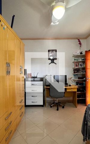 Casa à venda com 270m², 3 quartos e 2 vagas Casa à venda com 270m², 3 quartos e 2 vagasSuite 3