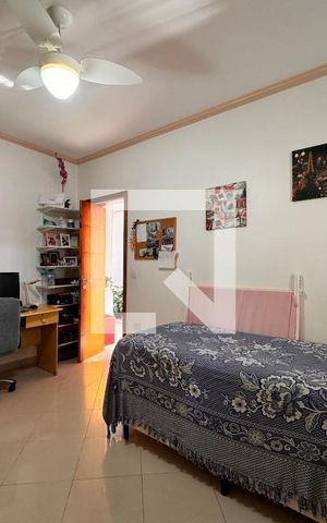 Casa à venda com 270m², 3 quartos e 2 vagas Casa à venda com 270m², 3 quartos e 2 vagasSuite 3