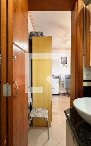 Casa à venda com 270m², 3 quartos e 2 vagas Casa à venda com 270m², 3 quartos e 2 vagasBanheiro suíte 3