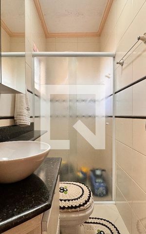 Casa à venda com 270m², 3 quartos e 2 vagas Casa à venda com 270m², 3 quartos e 2 vagasBanheiro suíte 3