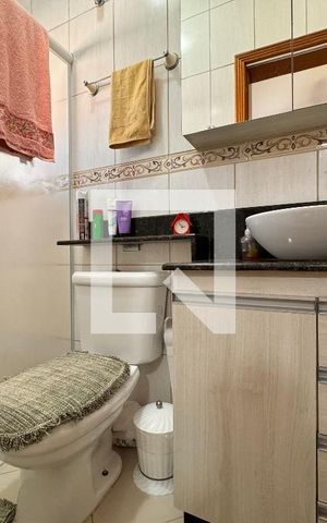 Casa à venda com 270m², 3 quartos e 2 vagas Casa à venda com 270m², 3 quartos e 2 vagasBanheiro suíte 2
