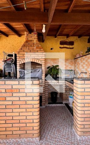 Casa à venda com 270m², 3 quartos e 2 vagas Casa à venda com 270m², 3 quartos e 2 vagasVaranda gourmet