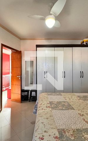 Casa à venda com 270m², 3 quartos e 2 vagas Casa à venda com 270m², 3 quartos e 2 vagasSuite 2