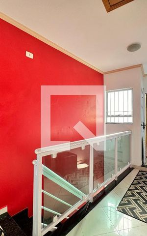 Casa à venda com 270m², 3 quartos e 2 vagas Casa à venda com 270m², 3 quartos e 2 vagasCorredor