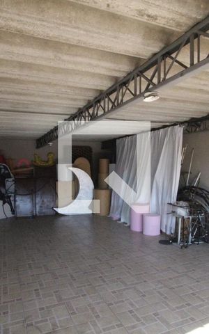 Casa à venda com 300m², 5 quartos e 3 vagasQuintal - casa 2