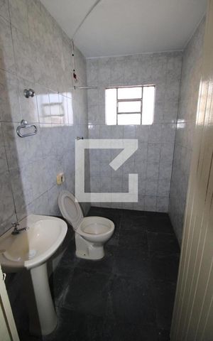 Casa à venda com 60m², 3 quartos e sem vagaBanheiro