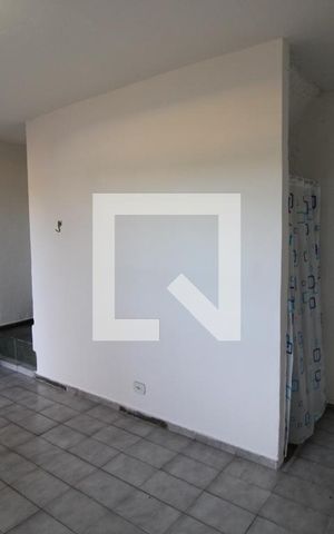 Casa à venda com 60m², 3 quartos e sem vagaSala