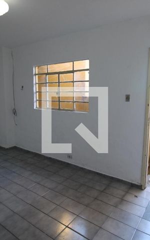 Casa à venda com 60m², 3 quartos e sem vagaSala