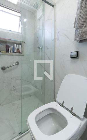 Apartamento à venda com 67m², 2 quartos e 1 vagaBanheiro 2