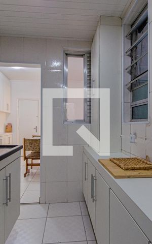 Apartamento à venda com 106m², 4 quartos e sem vaga Apartamento à venda com 106m², 4 quartos e sem vagaCozinha