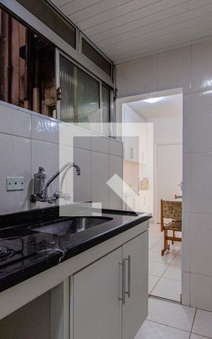 Apartamento à venda com 106m², 4 quartos e sem vaga Apartamento à venda com 106m², 4 quartos e sem vagaCozinha