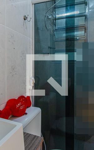 Apartamento à venda com 106m², 4 quartos e sem vaga Apartamento à venda com 106m², 4 quartos e sem vagaBanheiro