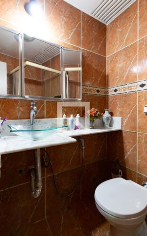 Apartamento à venda com 100m², 3 quartos e 1 vaga Apartamento à venda com 100m², 3 quartos e 1 vagaDetalhe do banheiro social