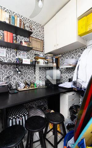 Apartamento à venda com 100m², 3 quartos e 1 vaga Apartamento à venda com 100m², 3 quartos e 1 vagaDetalhe do escritório