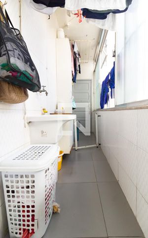 Apartamento à venda com 100m², 3 quartos e 1 vaga Apartamento à venda com 100m², 3 quartos e 1 vagaÁrea de serviço
