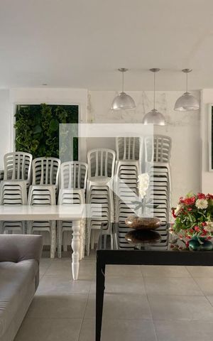 Apartamento à venda com 100m², 3 quartos e 1 vaga Apartamento à venda com 100m², 3 quartos e 1 vagaÁrea comum - Salão de festas