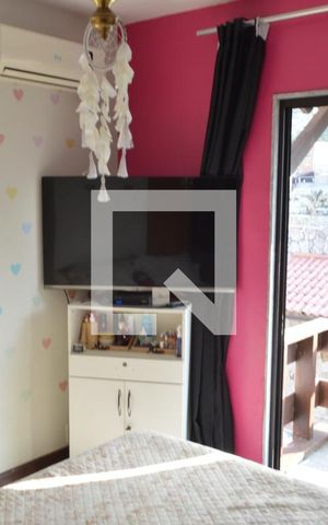 Casa de condomínio à venda com 150m², 3 quartos e 4 vagas Casa de condomínio à venda com 150m², 3 quartos e 4 vagasQuarto 2