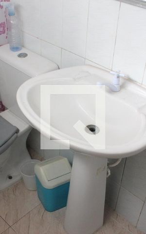 Casa para alugar com 75m², 1 quarto e 1 vagaBanheiro