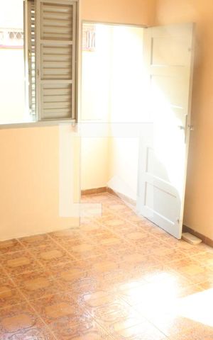 Casa para alugar com 75m², 1 quarto e 1 vagaSala