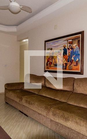 Casa à venda com 500m², 4 quartos e 2 vagas Casa à venda com 500m², 4 quartos e 2 vagasSala de TV