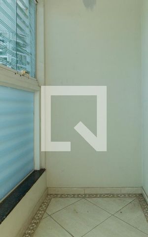 Casa à venda com 500m², 4 quartos e 2 vagas Casa à venda com 500m², 4 quartos e 2 vagasVaranda - Suíte 4