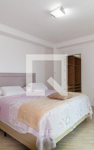 Casa à venda com 500m², 4 quartos e 2 vagas Casa à venda com 500m², 4 quartos e 2 vagasSuíte 4