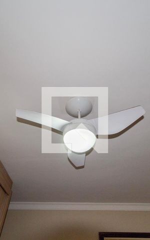 Casa à venda com 500m², 4 quartos e 2 vagas Casa à venda com 500m², 4 quartos e 2 vagasDetalhe - Suíte 3