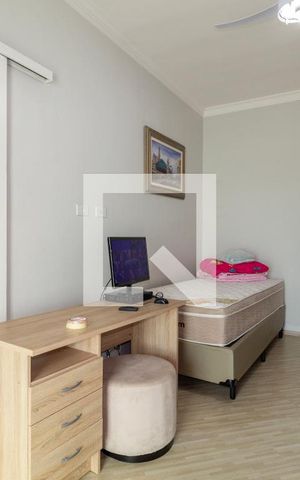 Casa à venda com 500m², 4 quartos e 2 vagas Casa à venda com 500m², 4 quartos e 2 vagasSuíte 2