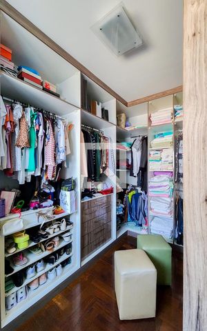 Casa de condomínio para alugar com 327m², 4 quartos e 4 vagasCloset da suíte 3