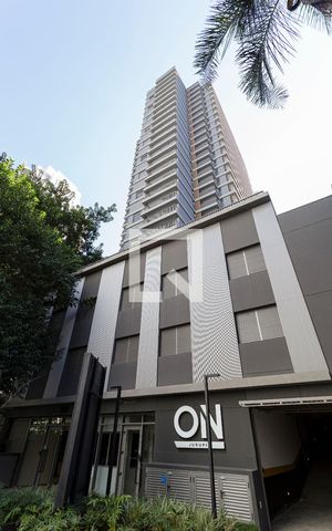 Studio à venda com 33m², 1 quarto e sem vaga Studio à venda com 33m², 1 quarto e sem vagaFachada