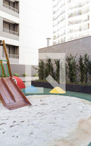 Studio à venda com 60m², 1 quarto e sem vaga Studio à venda com 60m², 1 quarto e sem vagaÁrea comum - Playground