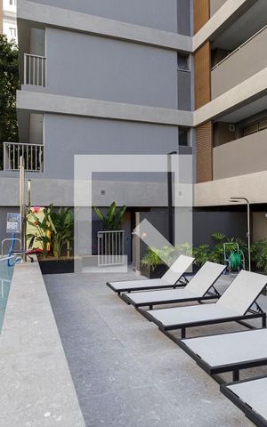 Studio à venda com 60m², 1 quarto e sem vaga Studio à venda com 60m², 1 quarto e sem vagaÁrea comum - Piscina