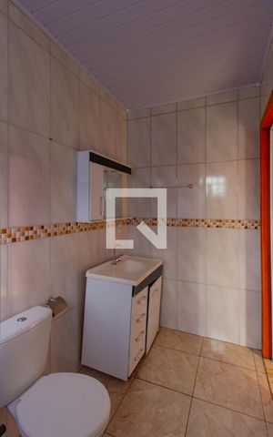Casa à venda com 150m², 3 quartos e 1 vaga Casa à venda com 150m², 3 quartos e 1 vagaBanheiro da Suíte