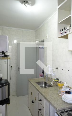 Apartamento para alugar com 81m², 2 quartos e 1 vagaCozinha