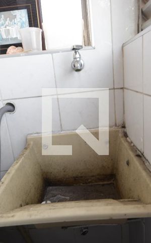 Apartamento para alugar com 81m², 2 quartos e 1 vagaÁrea de Serviço