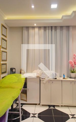 Casa à venda com 303m², 5 quartos e 3 vagasQuarto 1