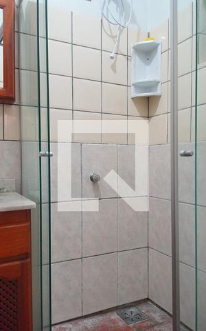 Casa à venda com 303m², 5 quartos e 3 vagasBanheiro 3