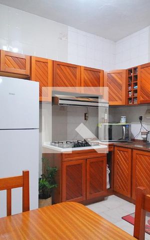 Casa à venda com 303m², 5 quartos e 3 vagascozinha 2