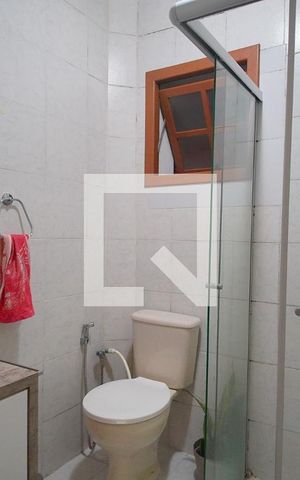 Casa à venda com 303m², 5 quartos e 3 vagasBanheiro 2