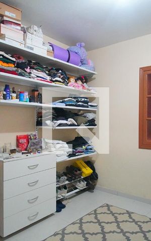 Casa à venda com 303m², 5 quartos e 3 vagasQuarto 5