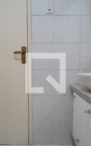 Casa à venda com 303m², 5 quartos e 3 vagasBanheiro 2