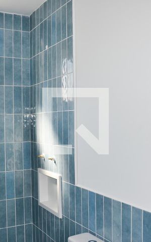 Apartamento à venda com 69m², 3 quartos e 2 vagas Apartamento à venda com 69m², 3 quartos e 2 vagasBanheiro 1