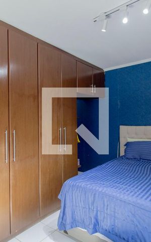 Casa à venda com 162m², 2 quartos e 3 vagas Casa à venda com 162m², 2 quartos e 3 vagasQuarto 2