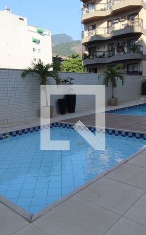 Apartamento à venda com 100m², 2 quartos e 1 vagaÁrea comum - Piscina
