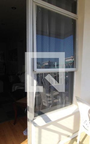 Apartamento à venda com 100m², 2 quartos e 1 vagaVaranda da sala