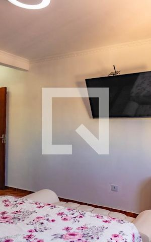 Casa à venda com 300m², 3 quartos e 3 vagas Casa à venda com 300m², 3 quartos e 3 vagasQuarto 2