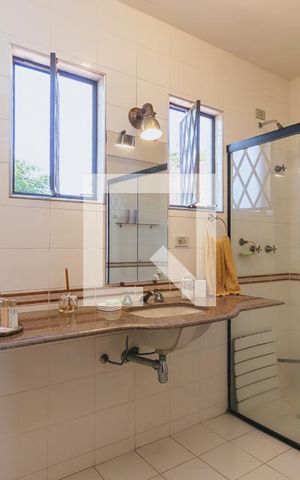 Casa de condomínio para alugar com 580m², 6 quartos e 4 vagas Casa de condomínio para alugar com 580m², 6 quartos e 4 vagasSuíte 2