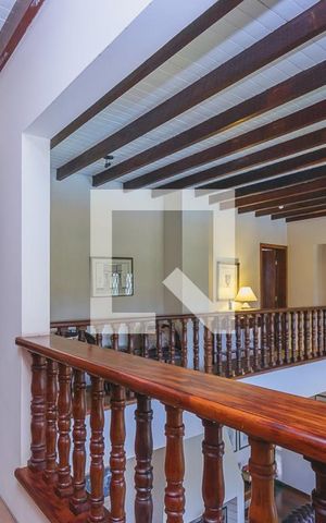 Casa de condomínio para alugar com 580m², 6 quartos e 4 vagas Casa de condomínio para alugar com 580m², 6 quartos e 4 vagasHall dos quartos